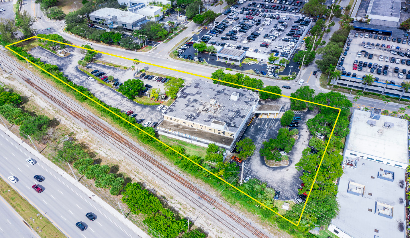 North Miami Beach Financial Center, photo 15