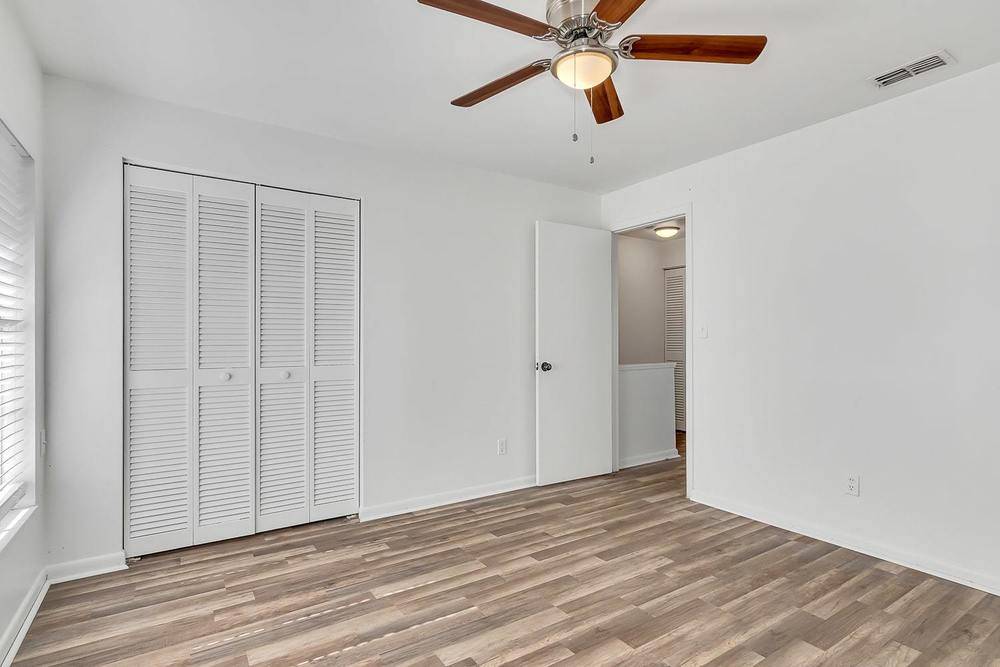 Branch Ave Flats, photo 16