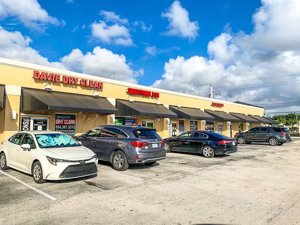 Davie Plaza, photo 6