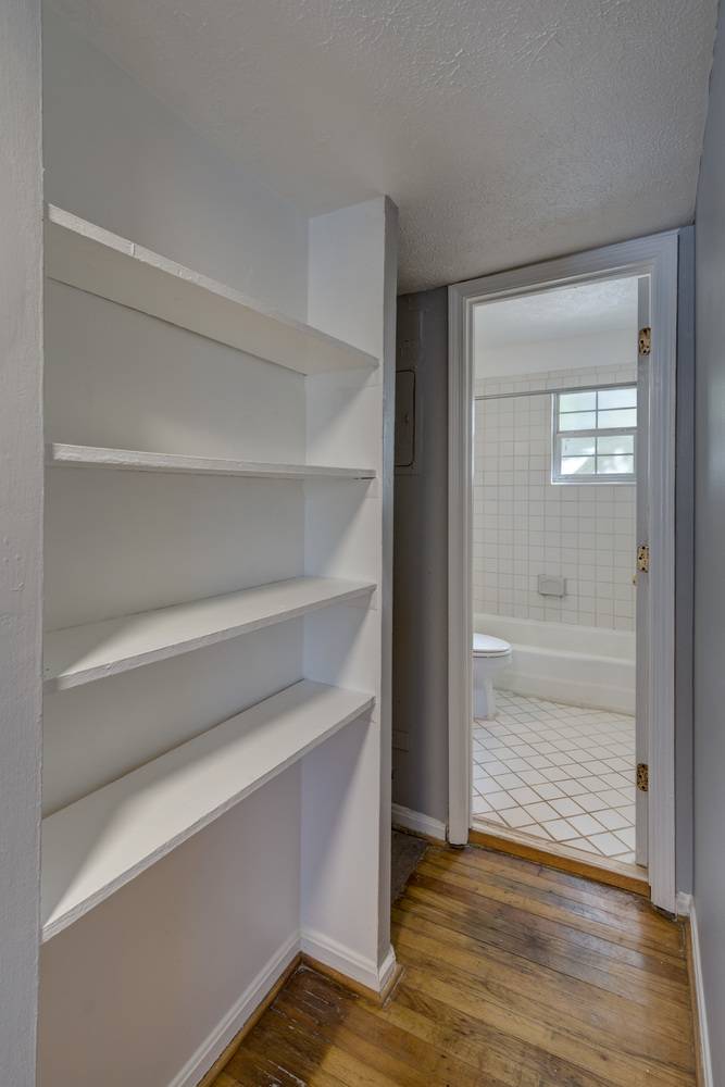Peachtree Hills Court, photo 18