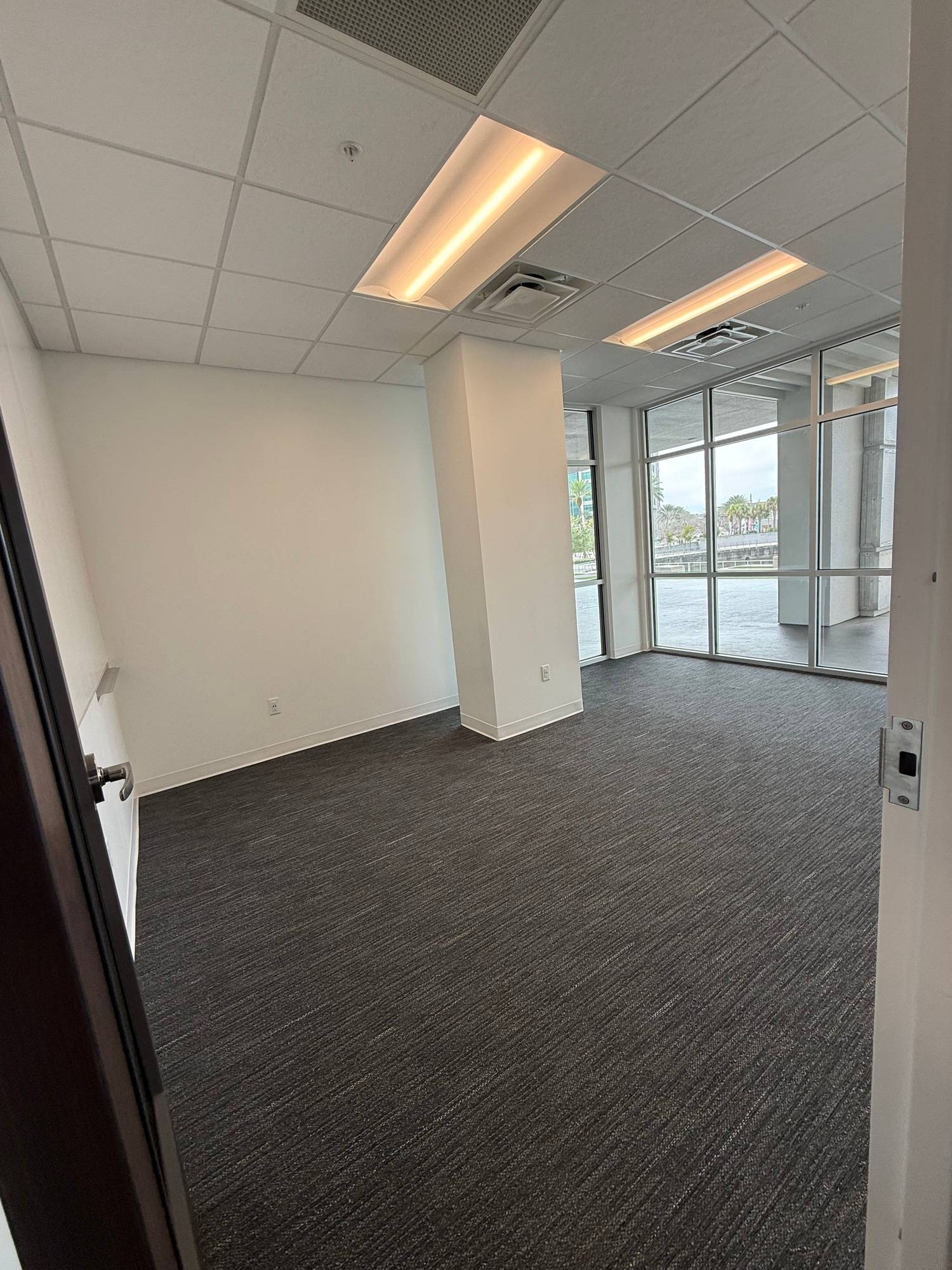 220 Riverside, photo 9