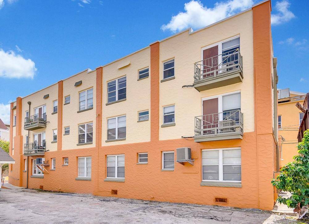 Grove Street Apartments, photo 8