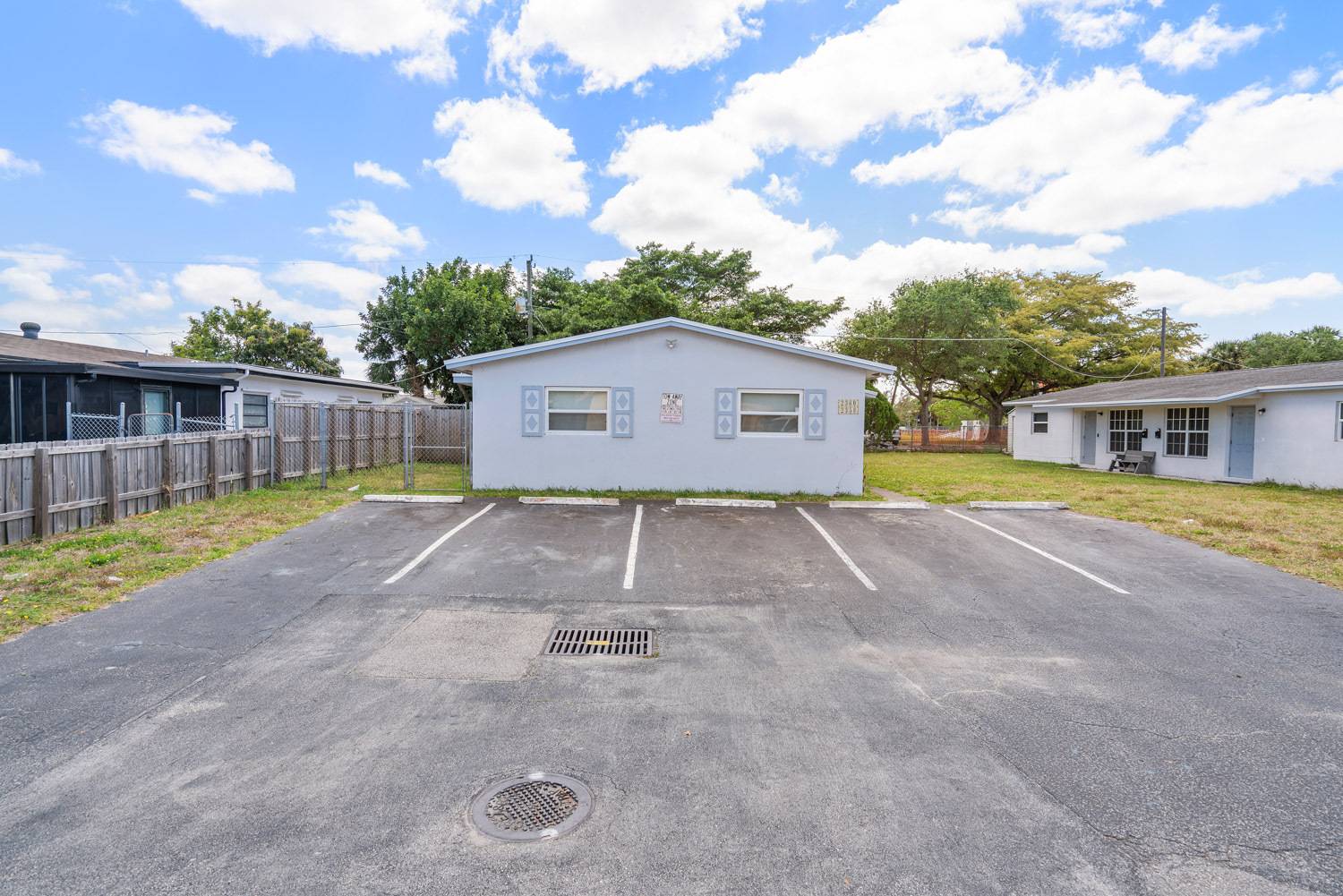 Oakland Manor Apartments, photo 6