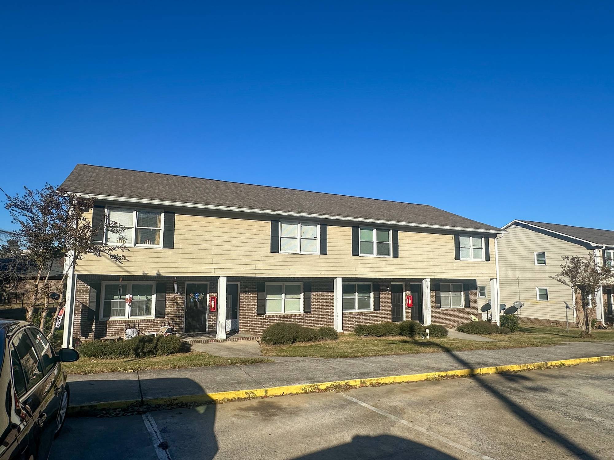 Holly Hills Apartments, photo 2