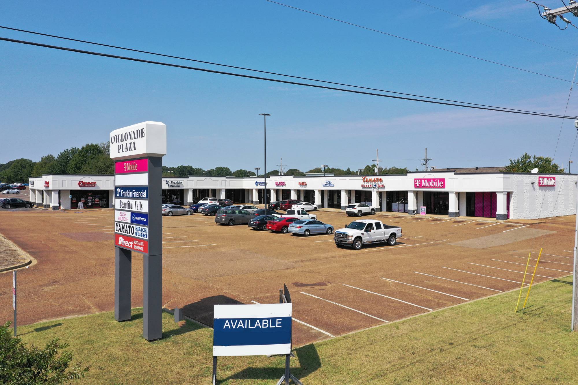 Collonade Plaza (Walmart Shadow)