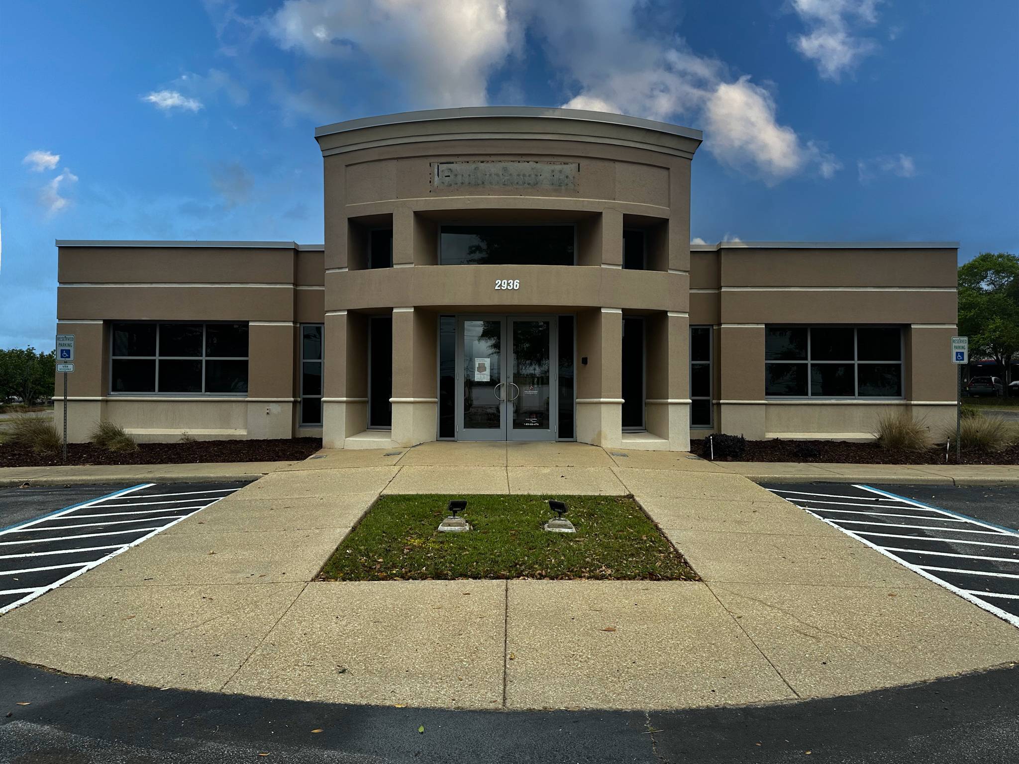 Former Bank - Dothan , photo 2