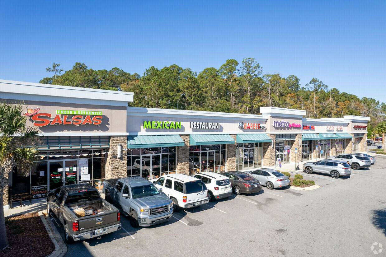 Collins Plaza