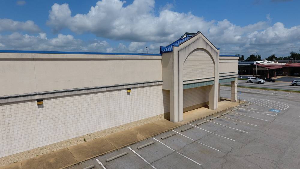Dark Walgreens-Redevelopment Opportunity, photo 5
