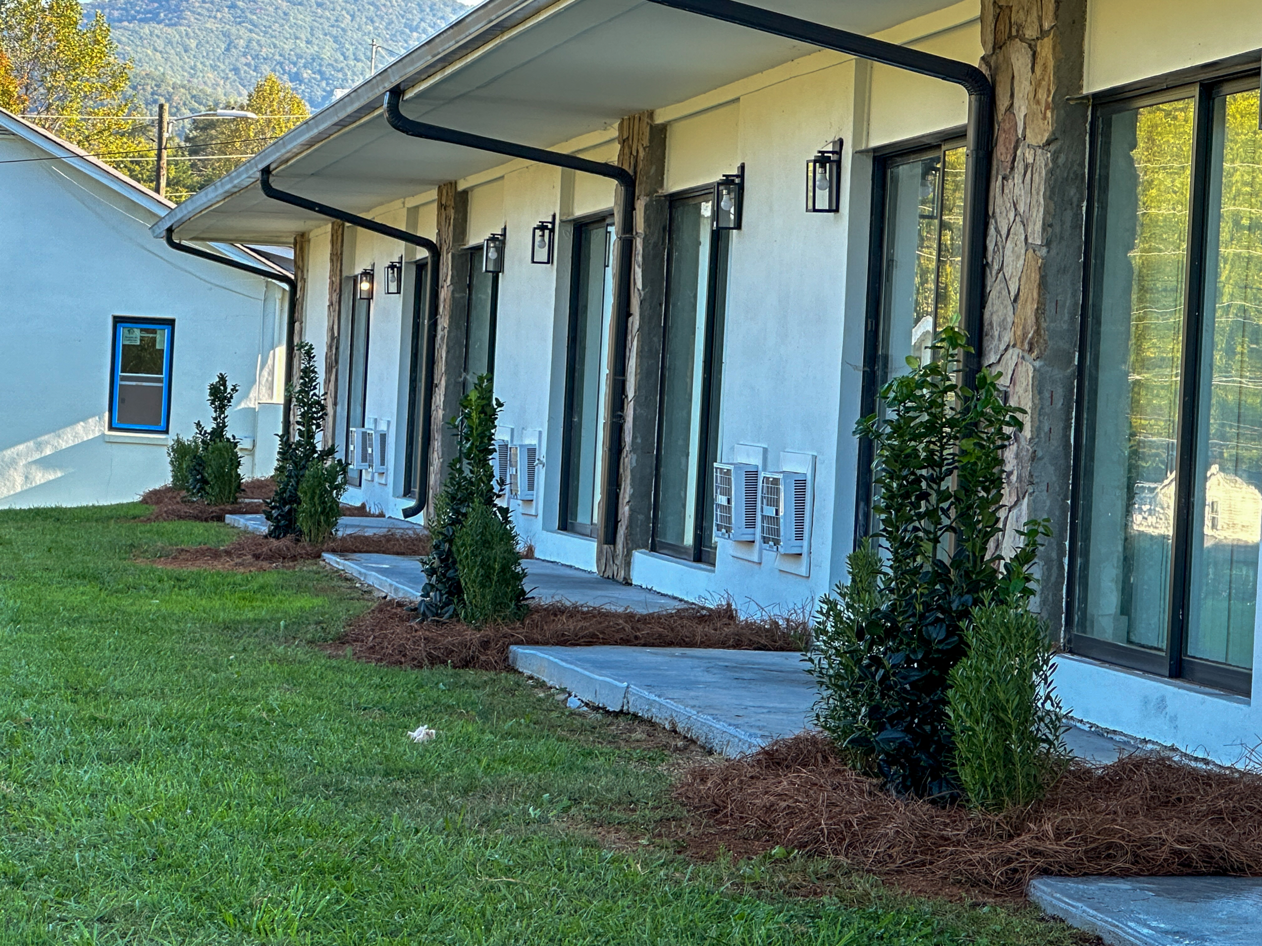 Dillard Sky Apartments, photo 3