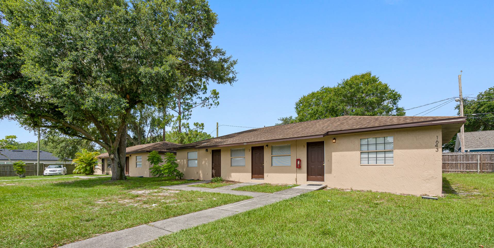 Fairview Oaks, photo 2