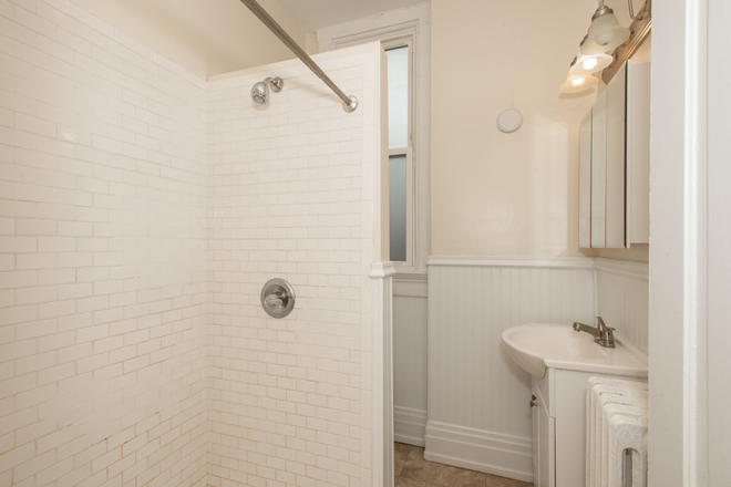 101 East Corry, photo 13