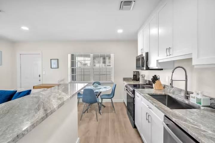 4204 N Ocean Dr, photo 24