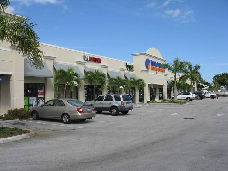 Downtown Shops at Lake Worth 