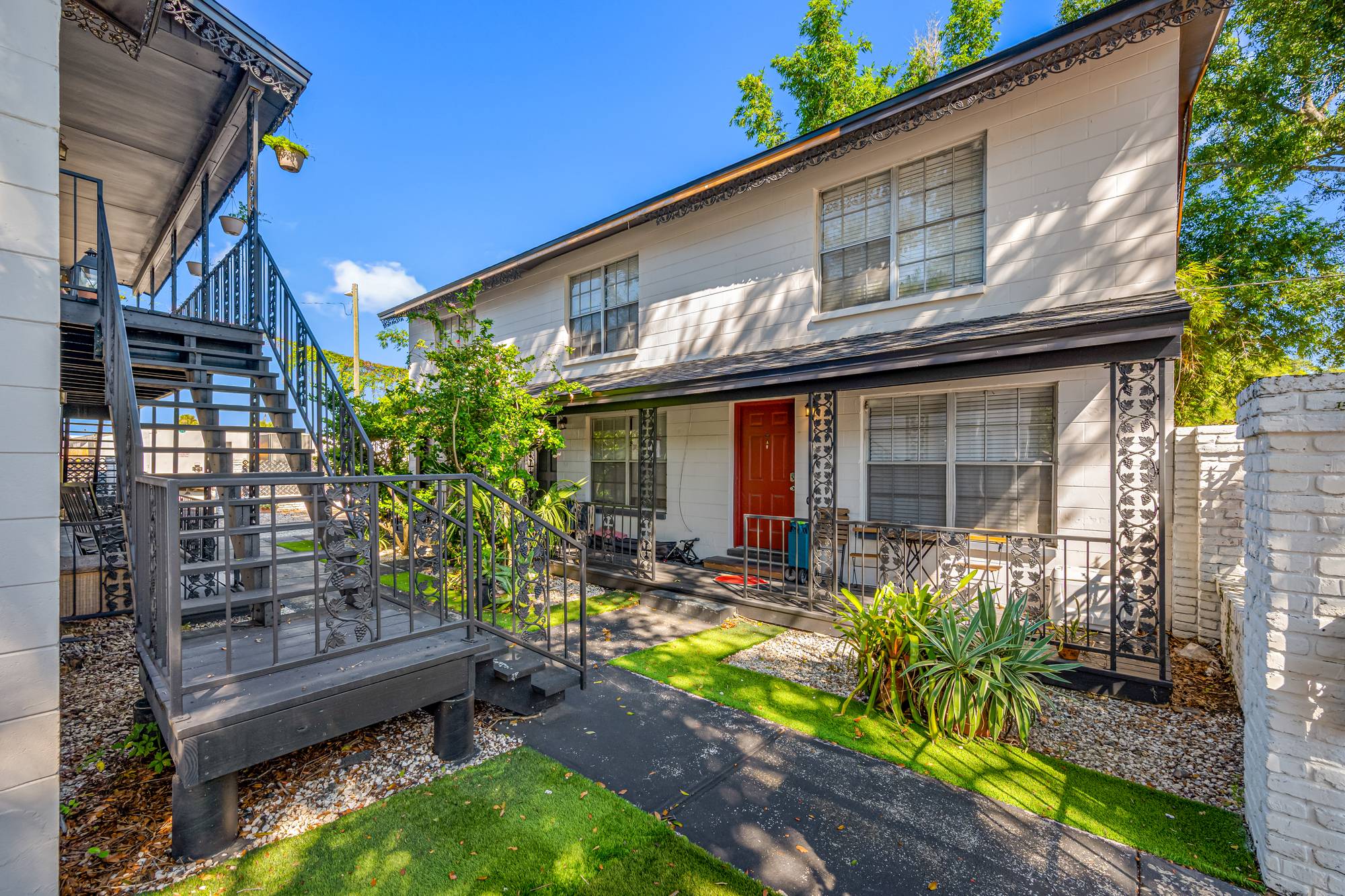 Branch Ave Flats