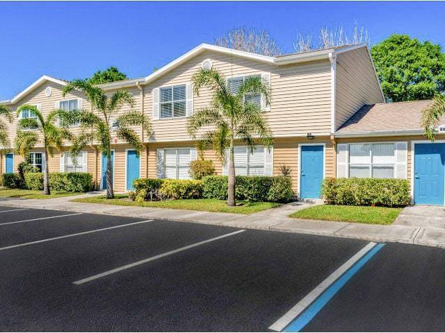 Waterleaf Townhomes & Apartments, photo 2