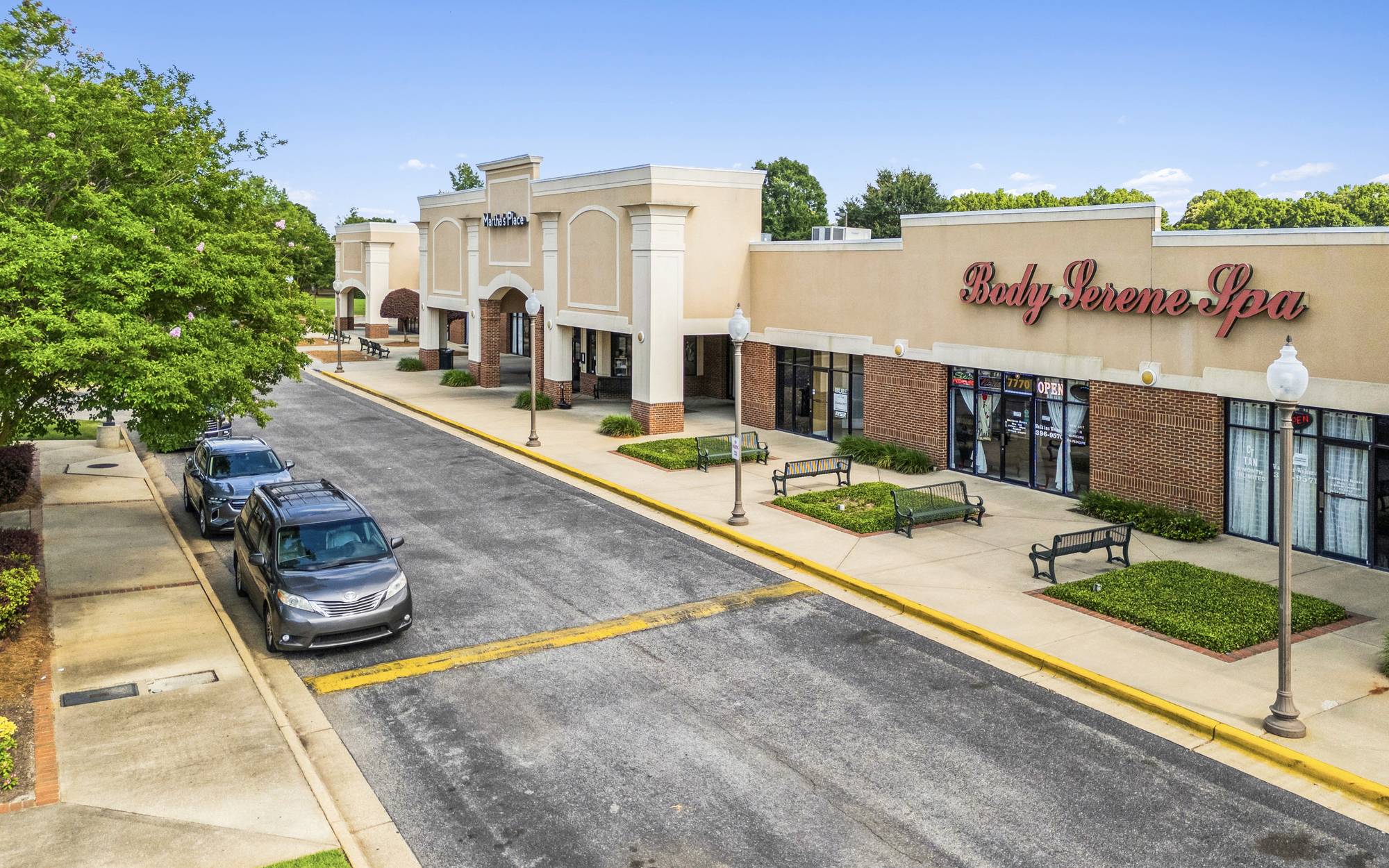 Somerset Plaza, photo 17