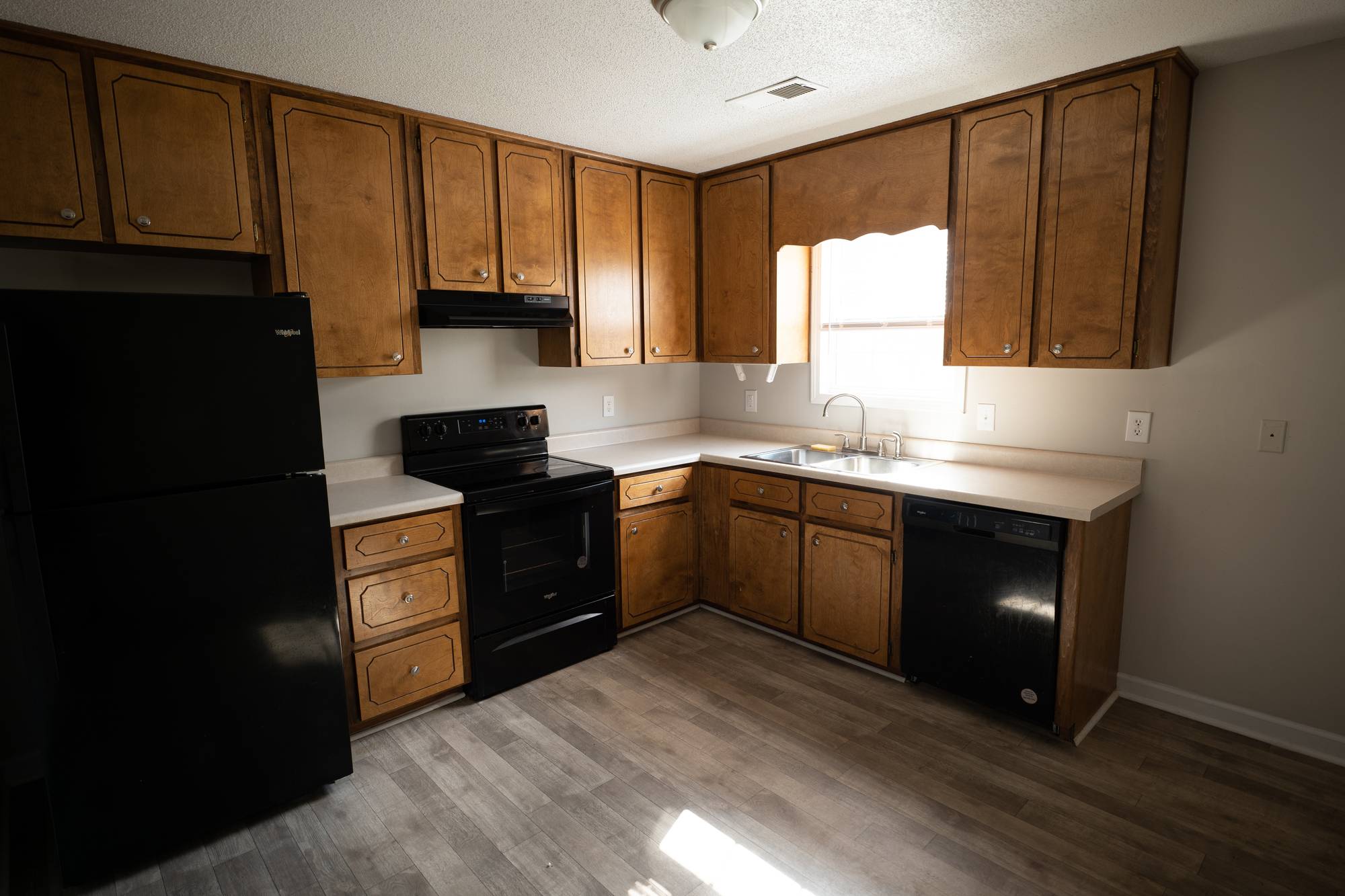 Deer Creek Apartments, photo 10