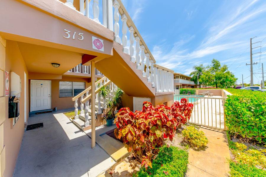 Pinecrest Pointe, photo 19