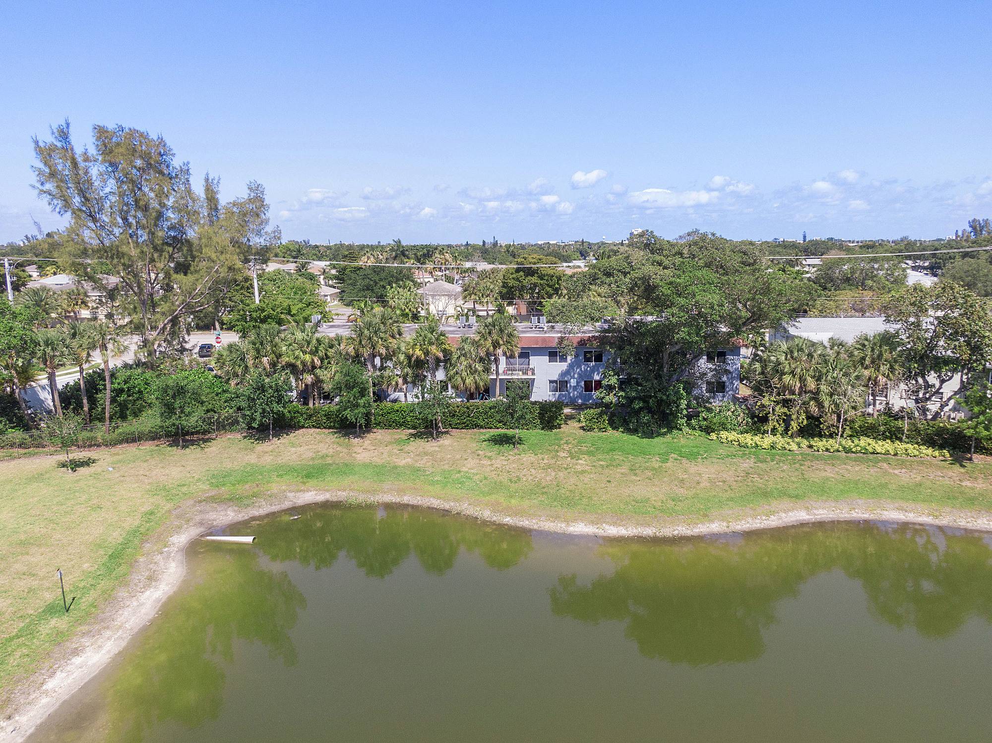 Deerfield Beach Manor, photo 30