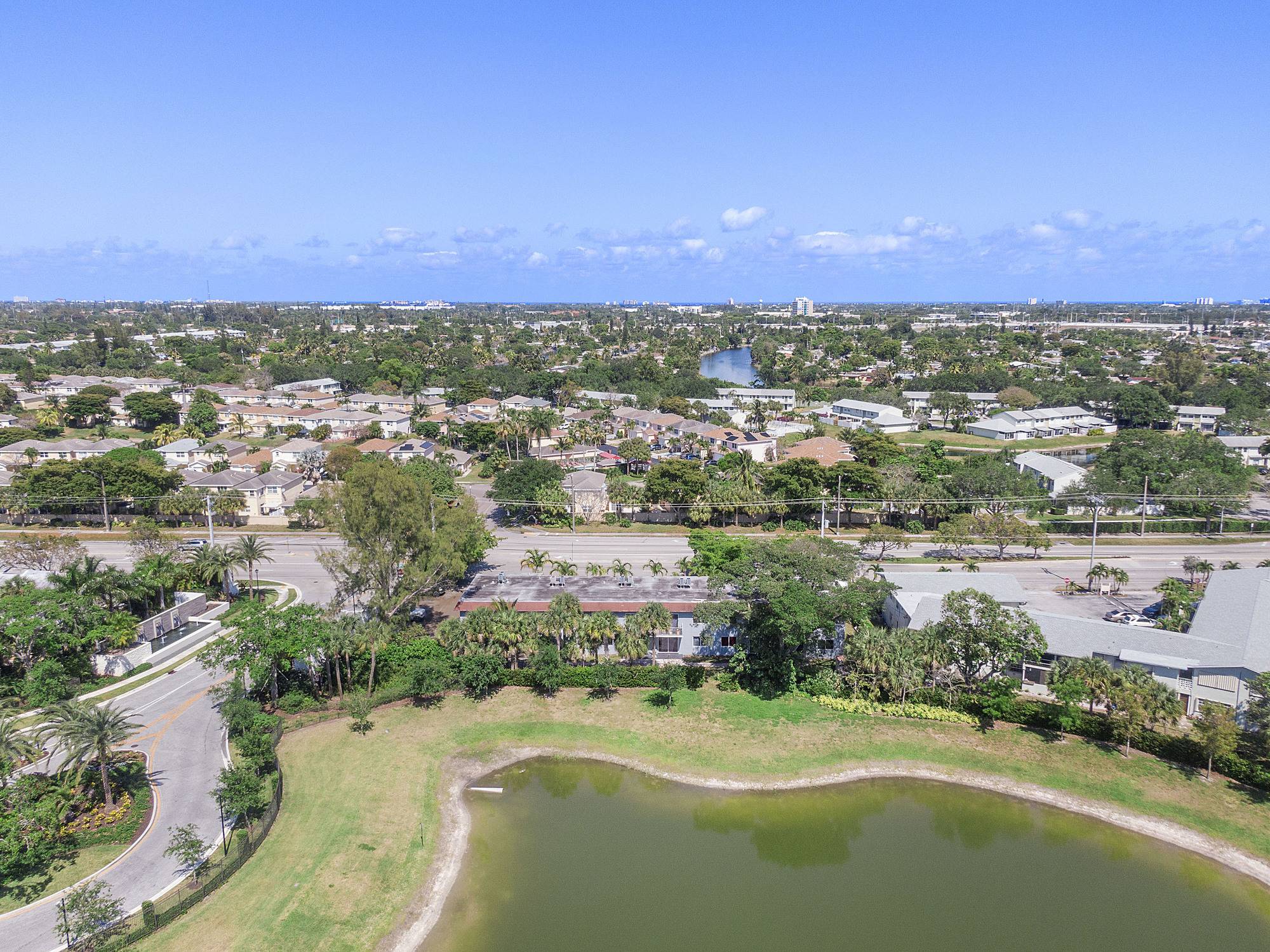Deerfield Beach Manor, photo 29