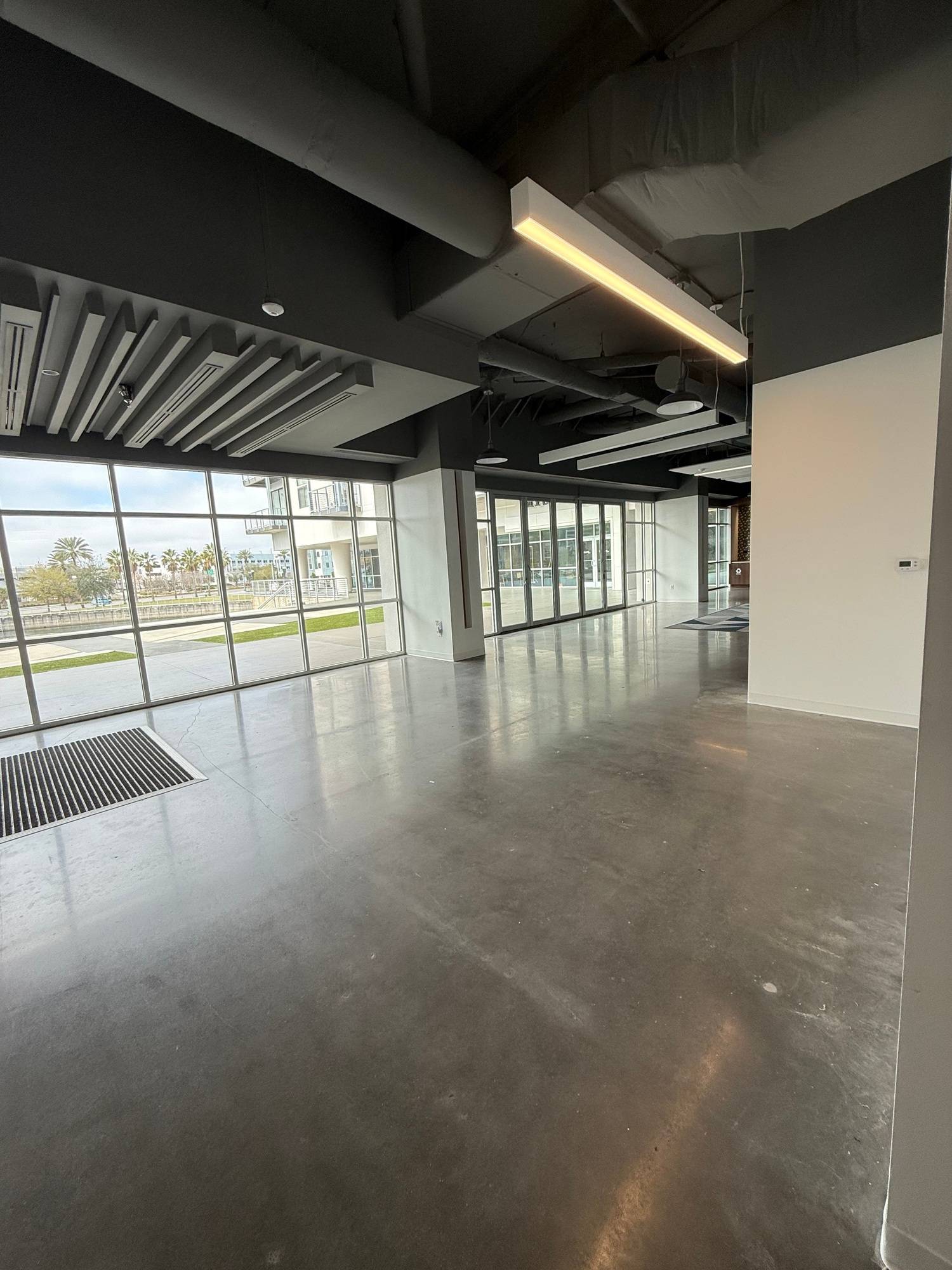 220 Riverside, photo 8