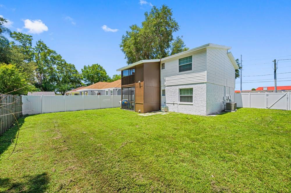 Marie Ave Duplexes, photo 10