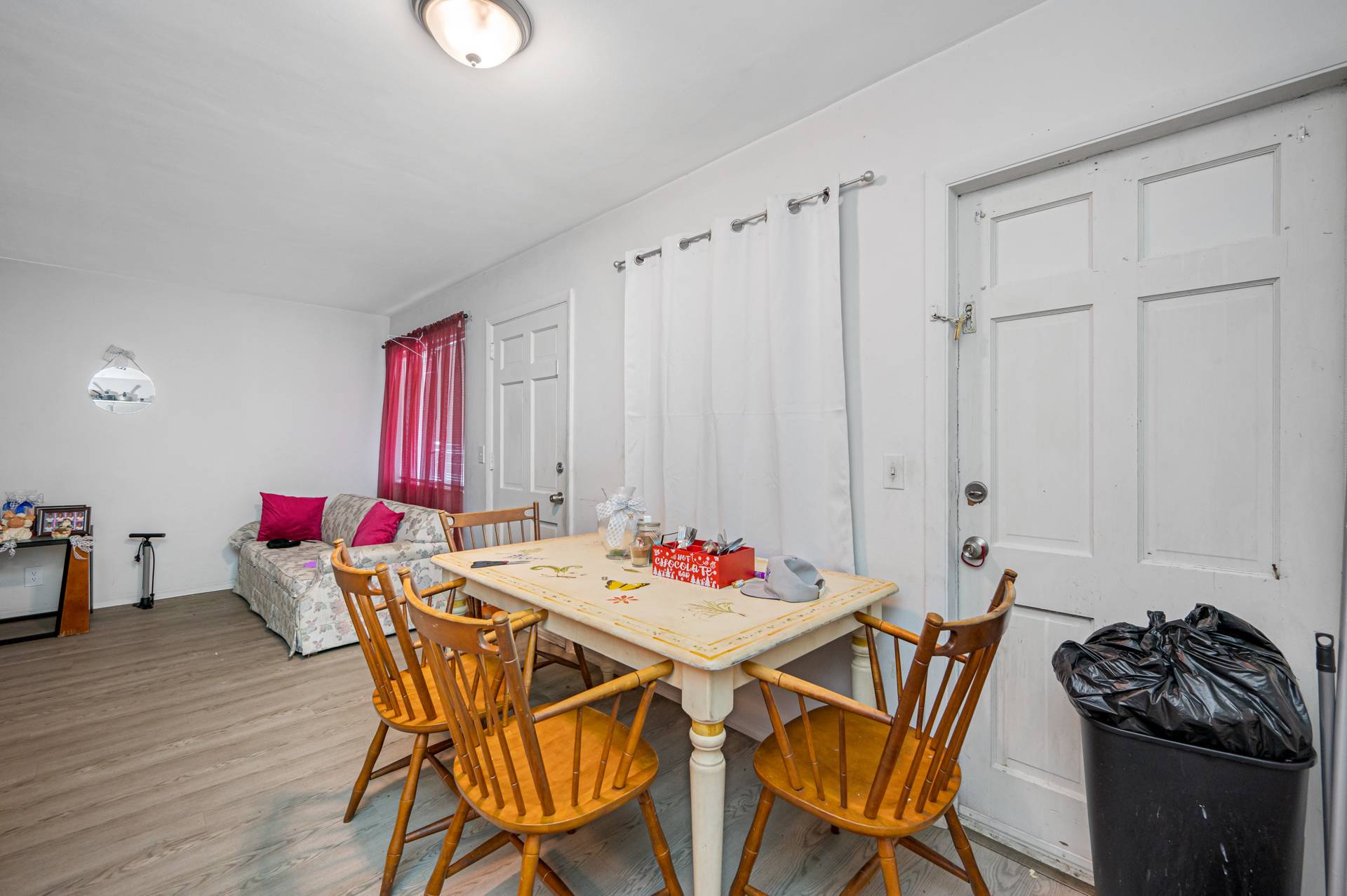 Camelot Apartments, photo 12