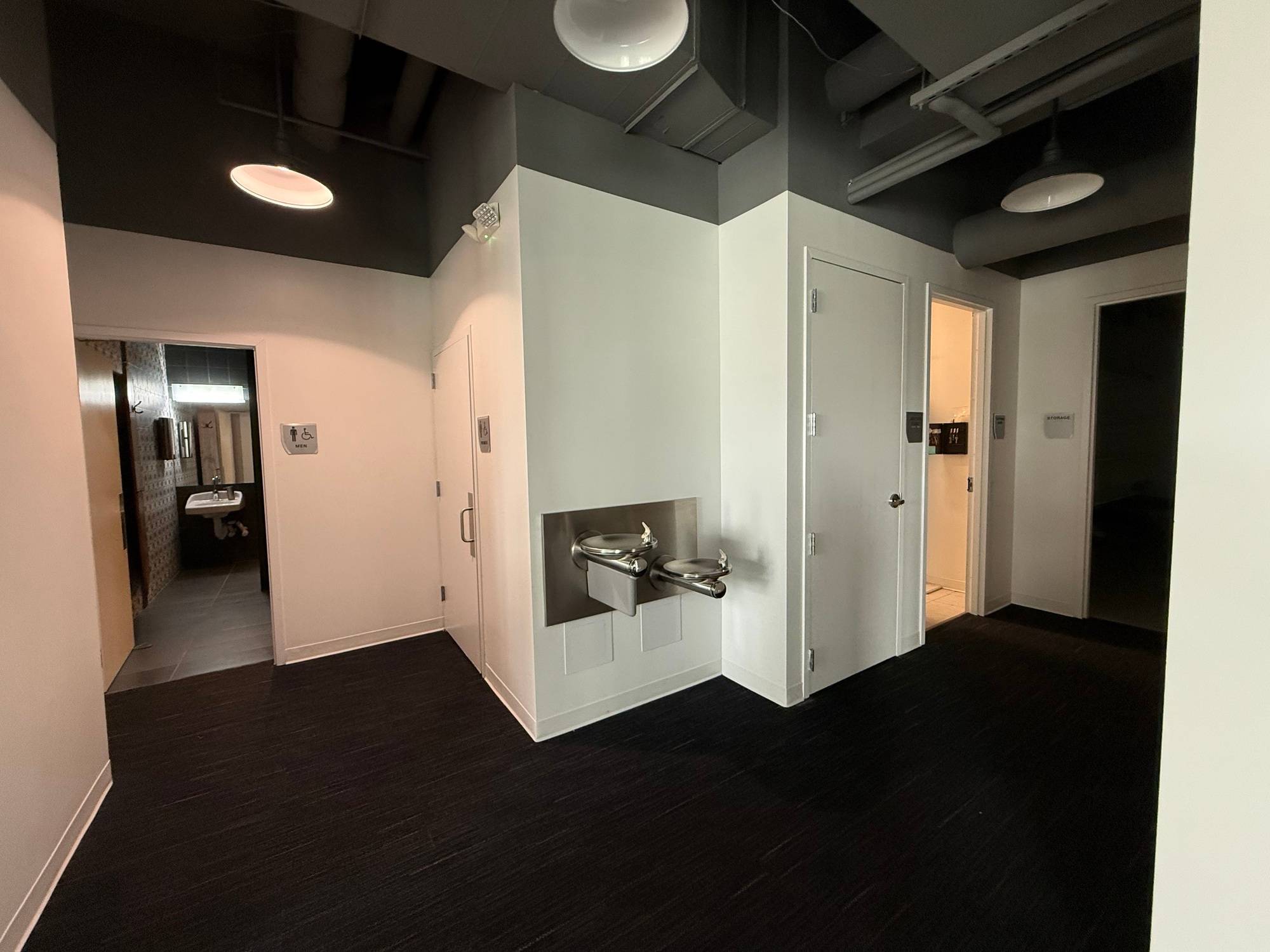 220 Riverside, photo 10