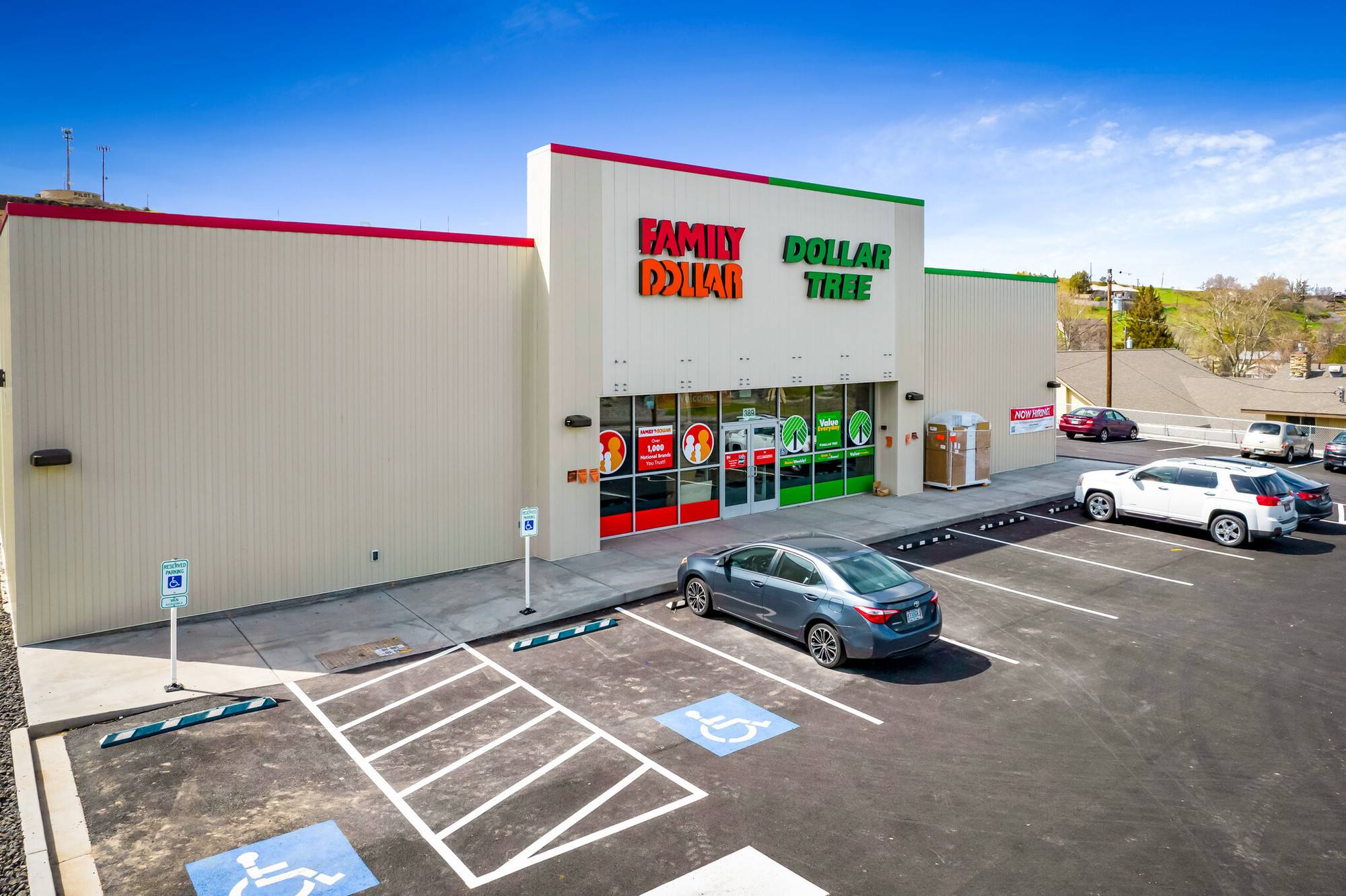 Family Dollar Tree