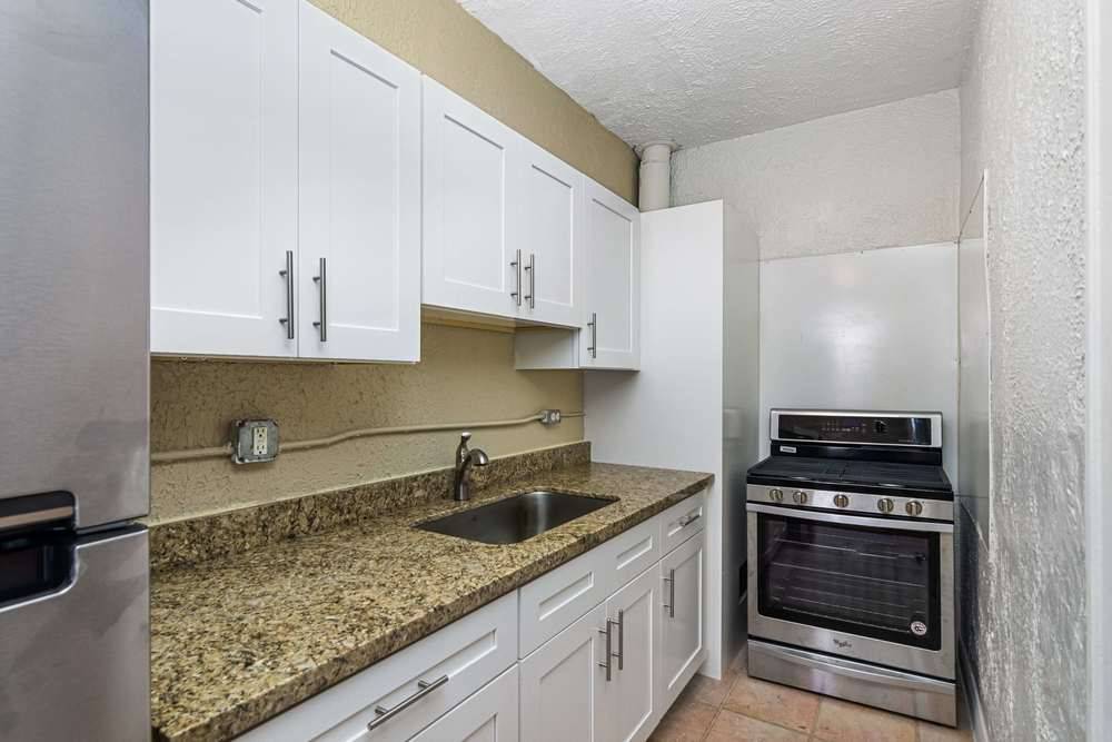 North Hyde Park Apartments, photo 16