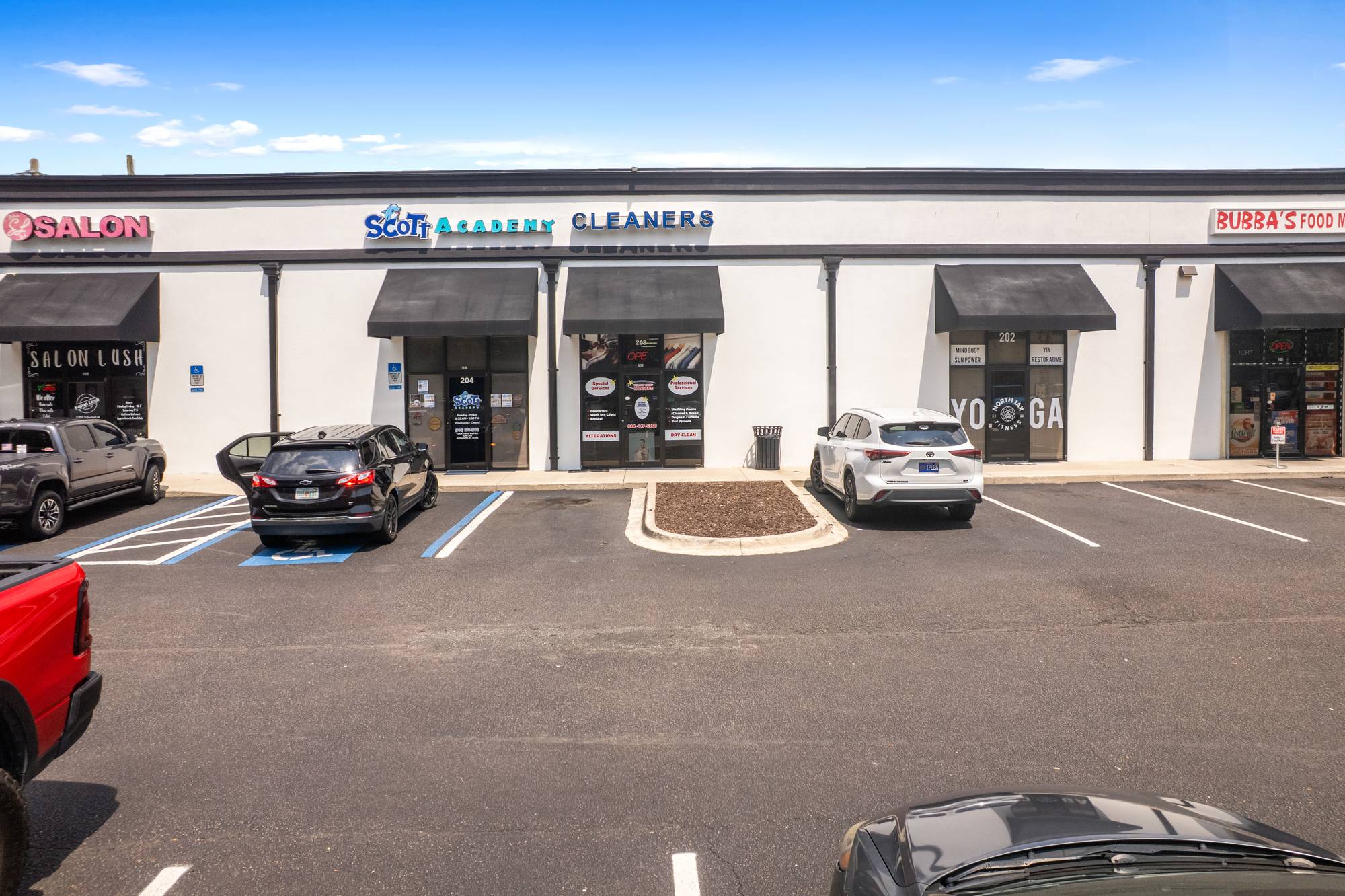 Yellow Bluff Square, photo 15