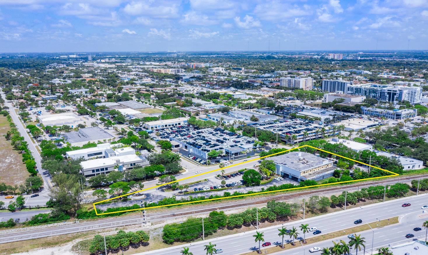 North Miami Beach Financial Center, photo 4