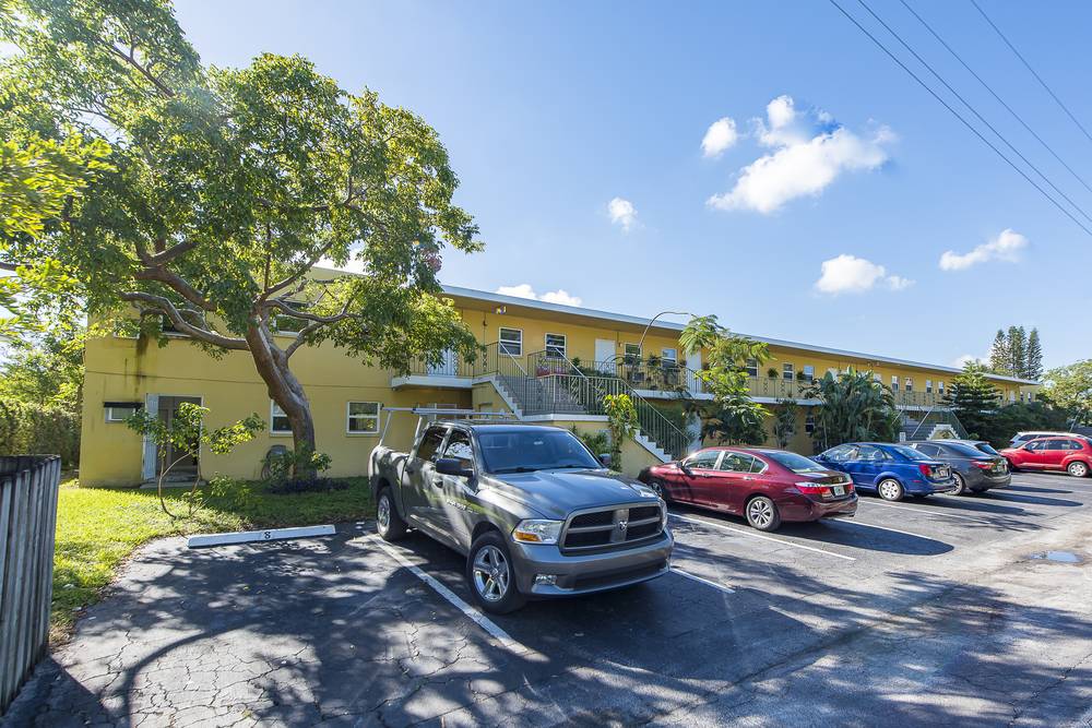Waters Edge Apartments