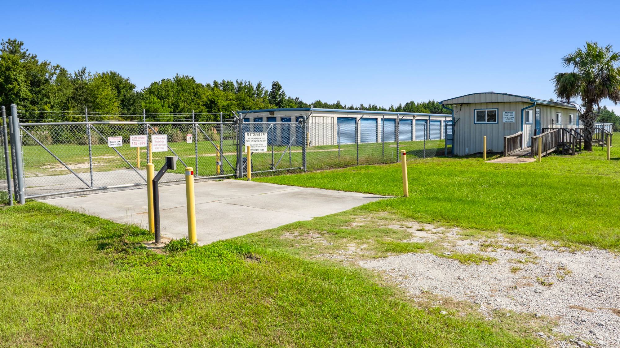 95 Storage and RV, photo 6