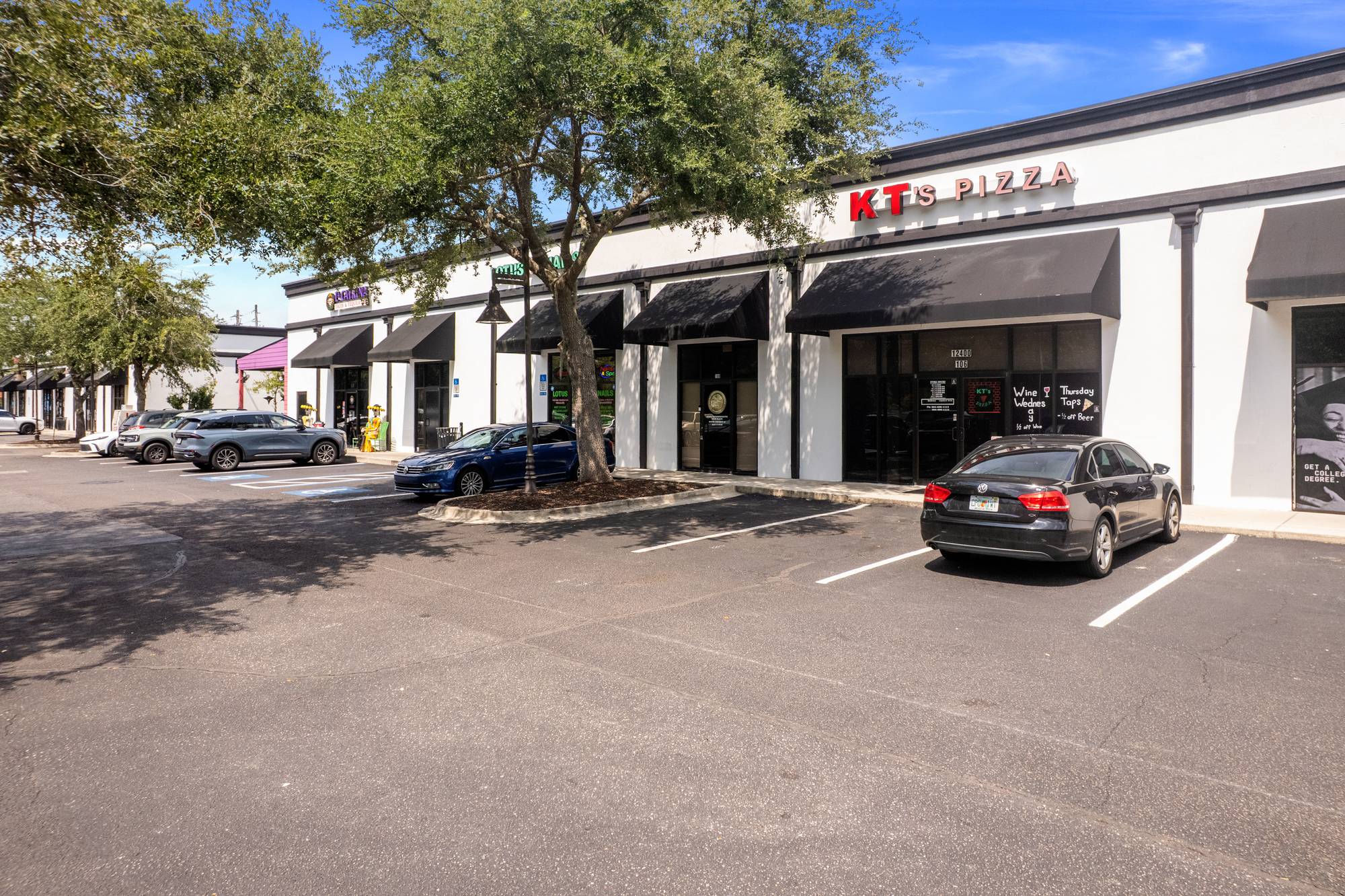 Yellow Bluff Square, photo 6