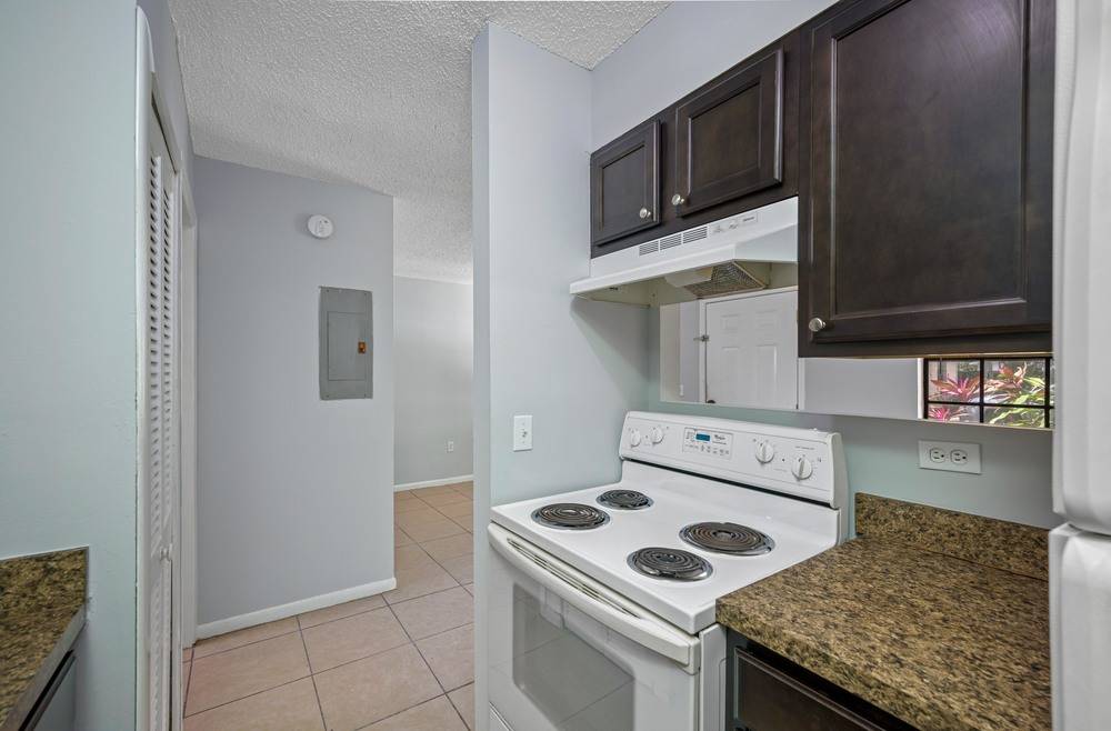 Pinewood Apartments, photo 19