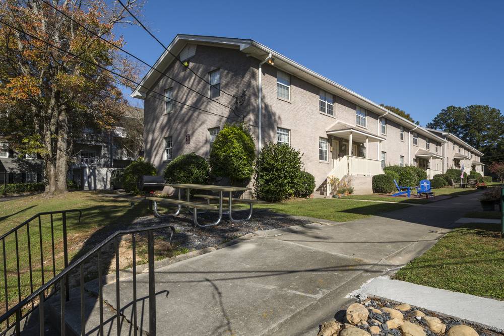 Peachtree Hills Court, photo 10