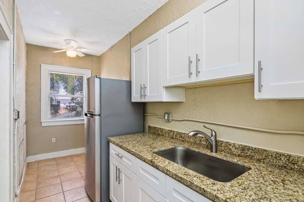 North Hyde Park Apartments, photo 15