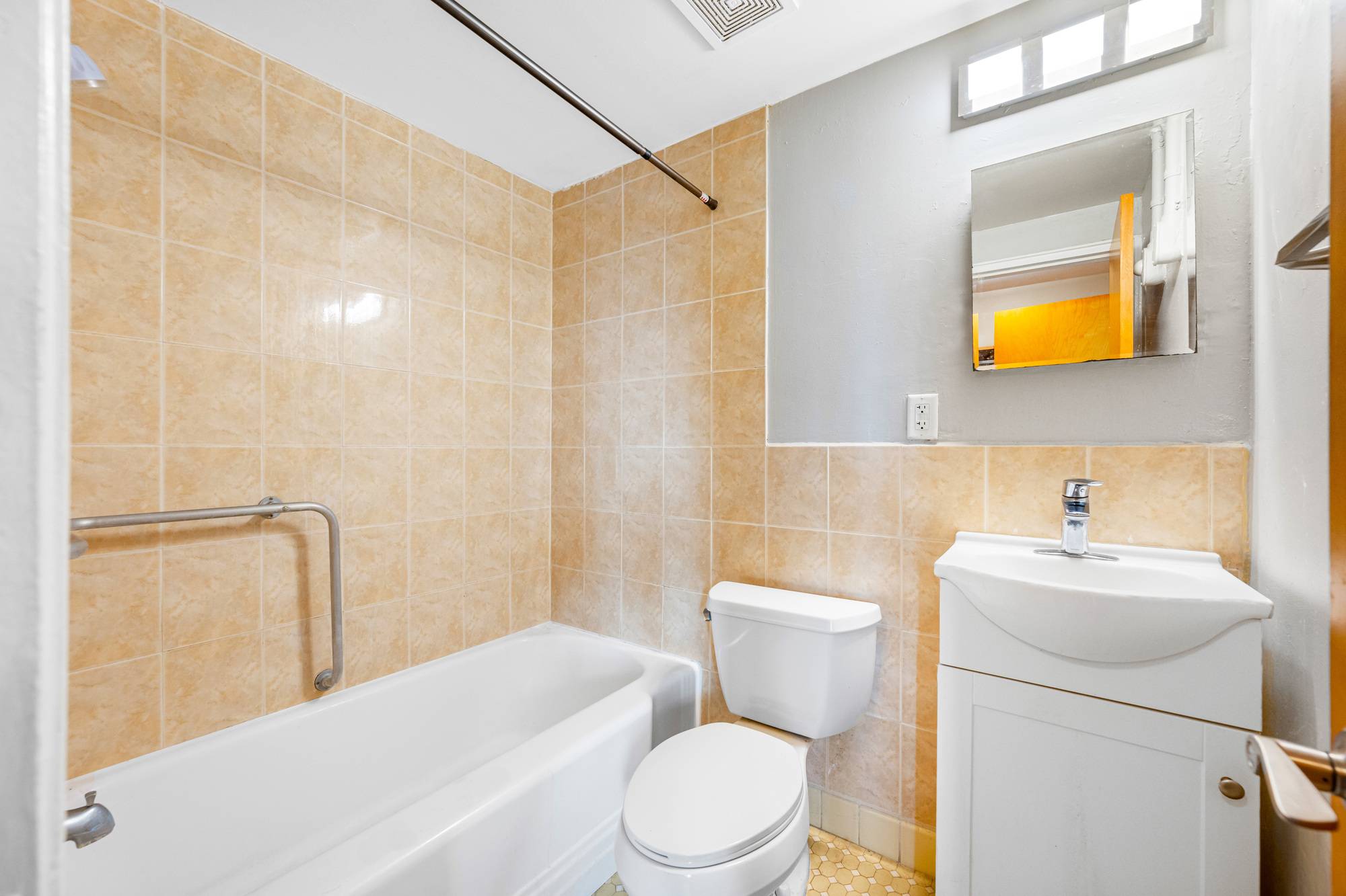 Prince Gregor Apartments, photo 9