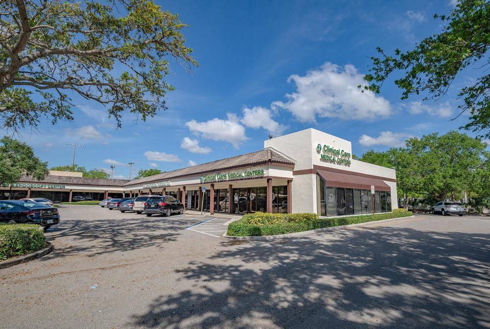 Towne Plaza, photo 7