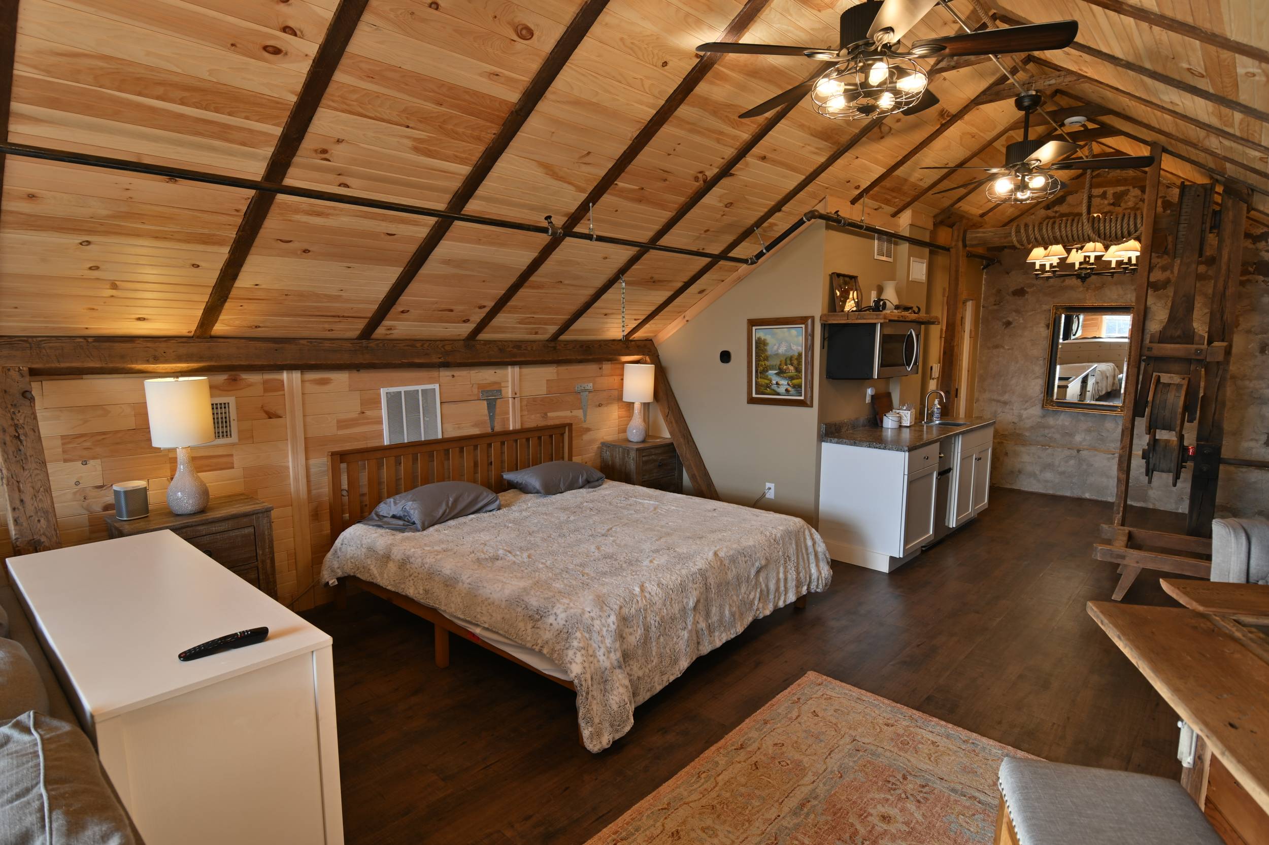 Move-in Ready Short Term Rental, photo 18