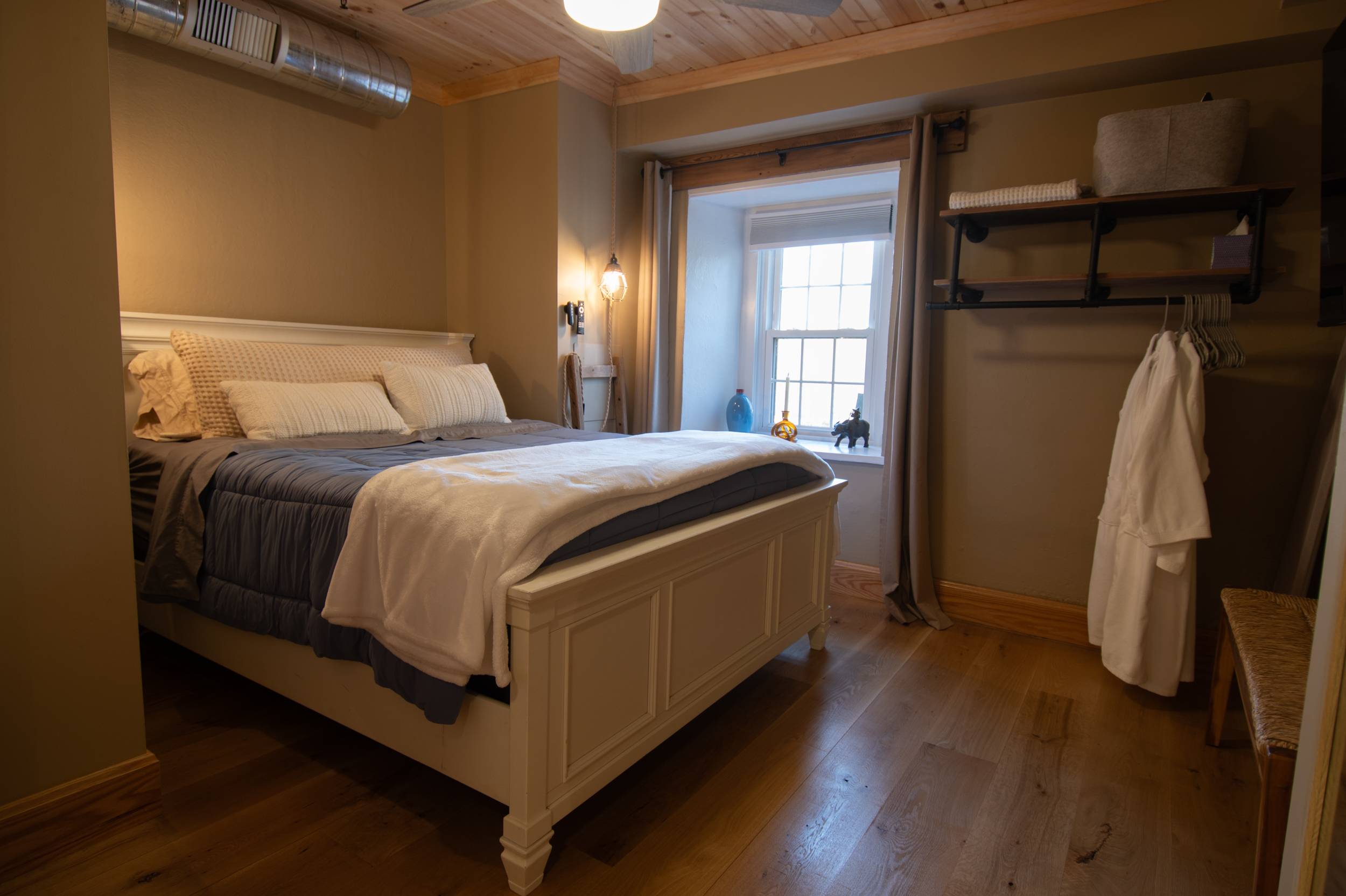 Move-in Ready Short Term Rental, photo 19