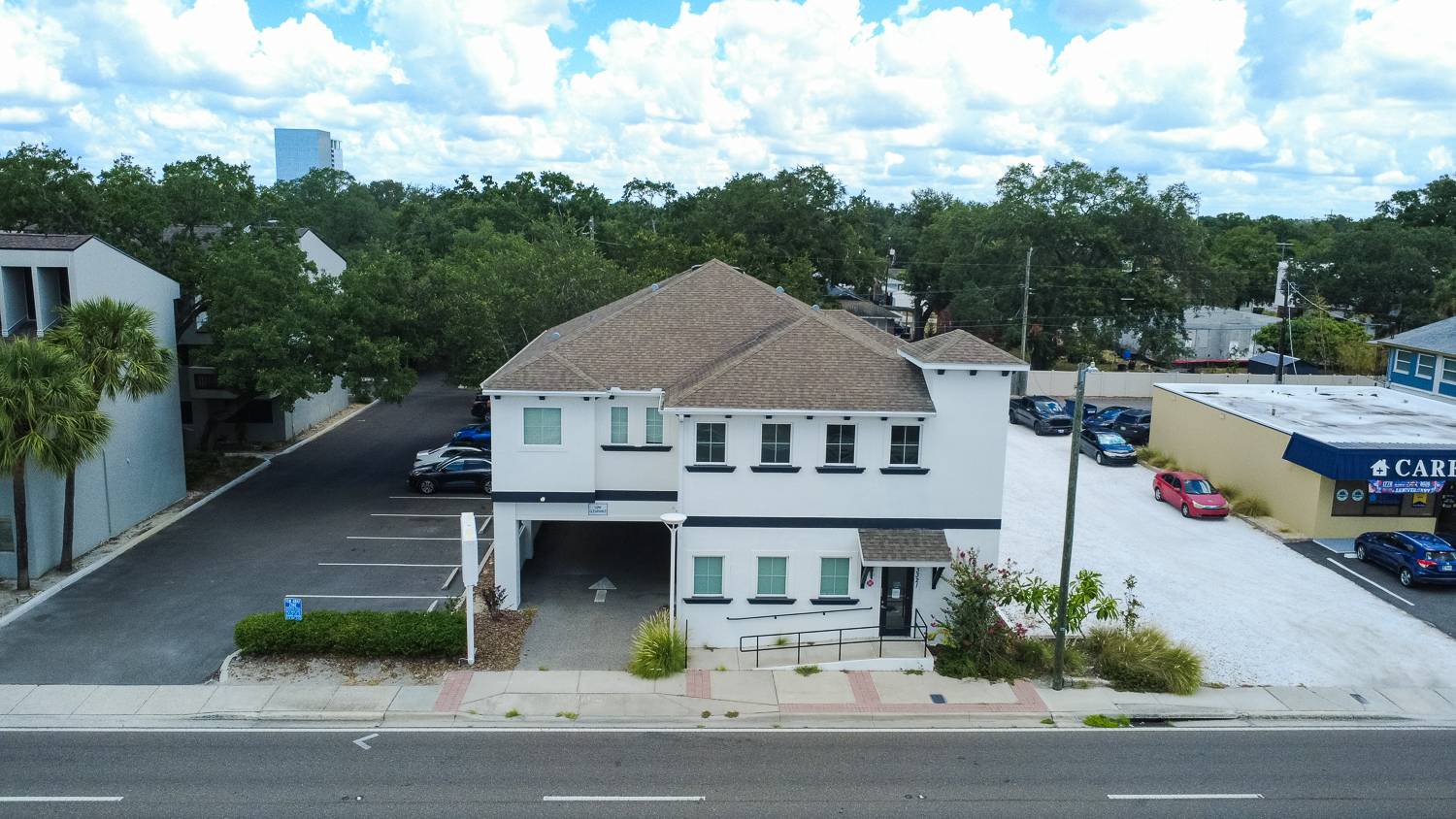 3321 W Kennedy Blvd