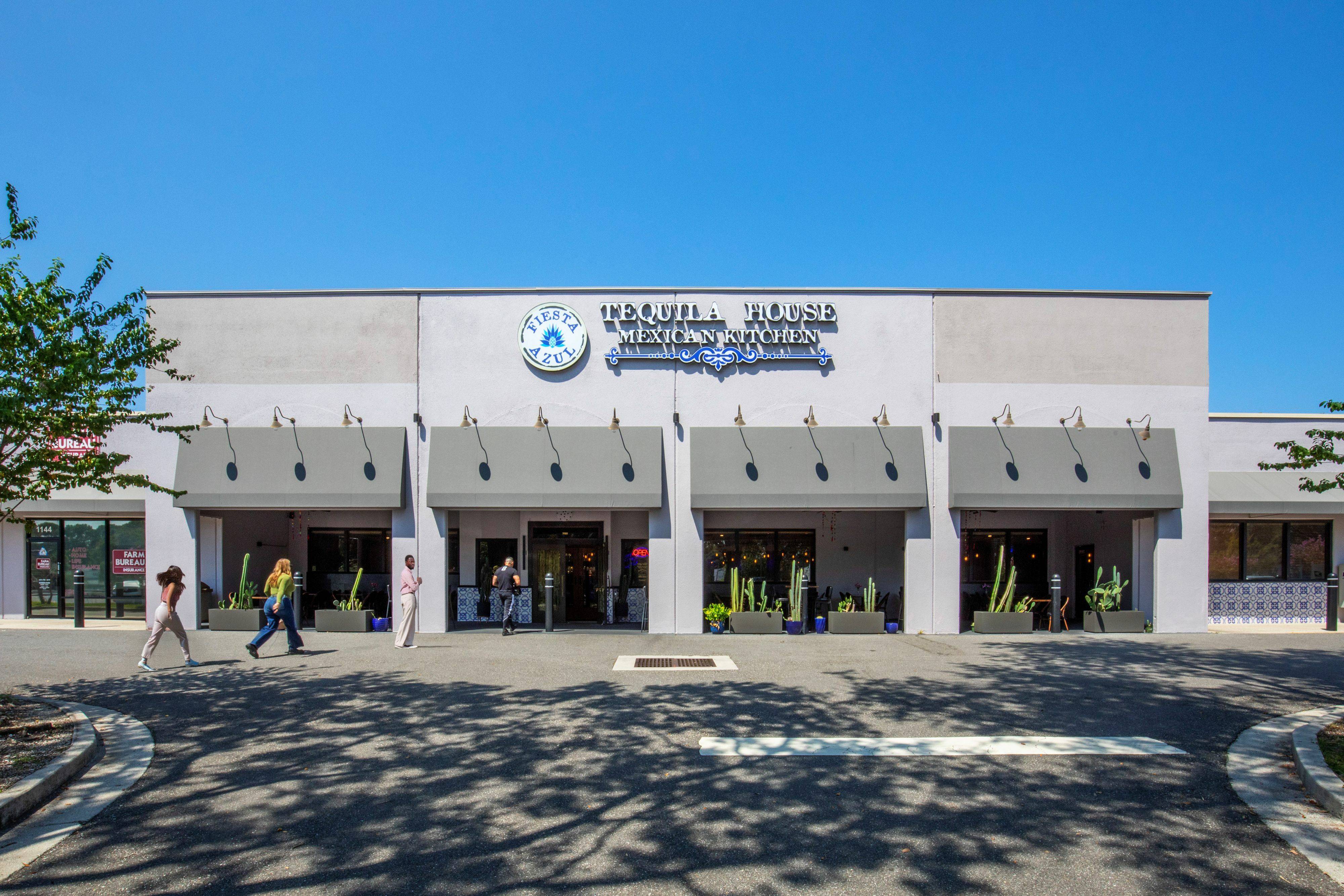Shoppes at Brantley Hall