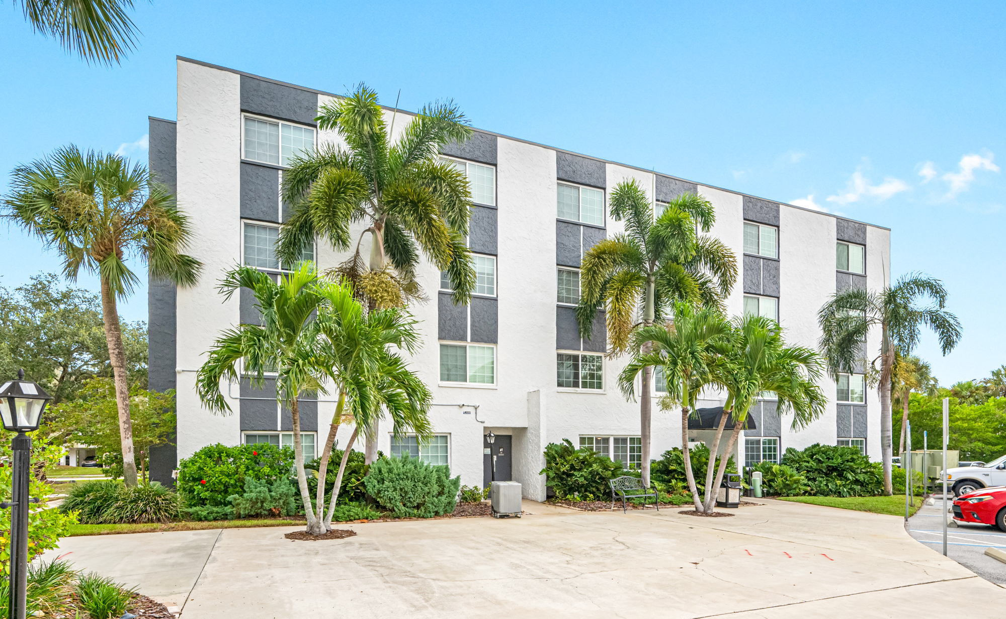 Nordica Bay Apartments, photo 3
