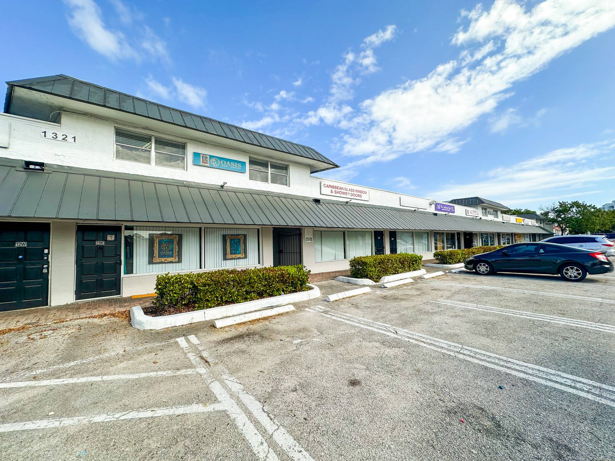 1350 Plaza, photo 44