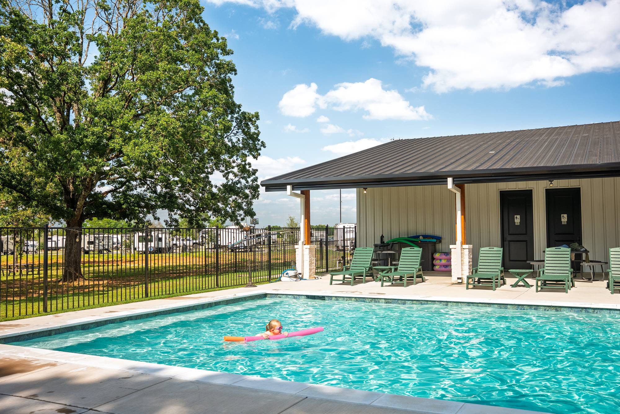 The Oaks on 37 Tiny Homes & RV Resort, photo 10