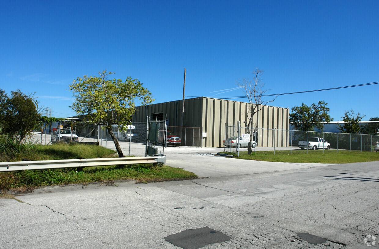 5180 - 5303 126th Ave N, photo 2