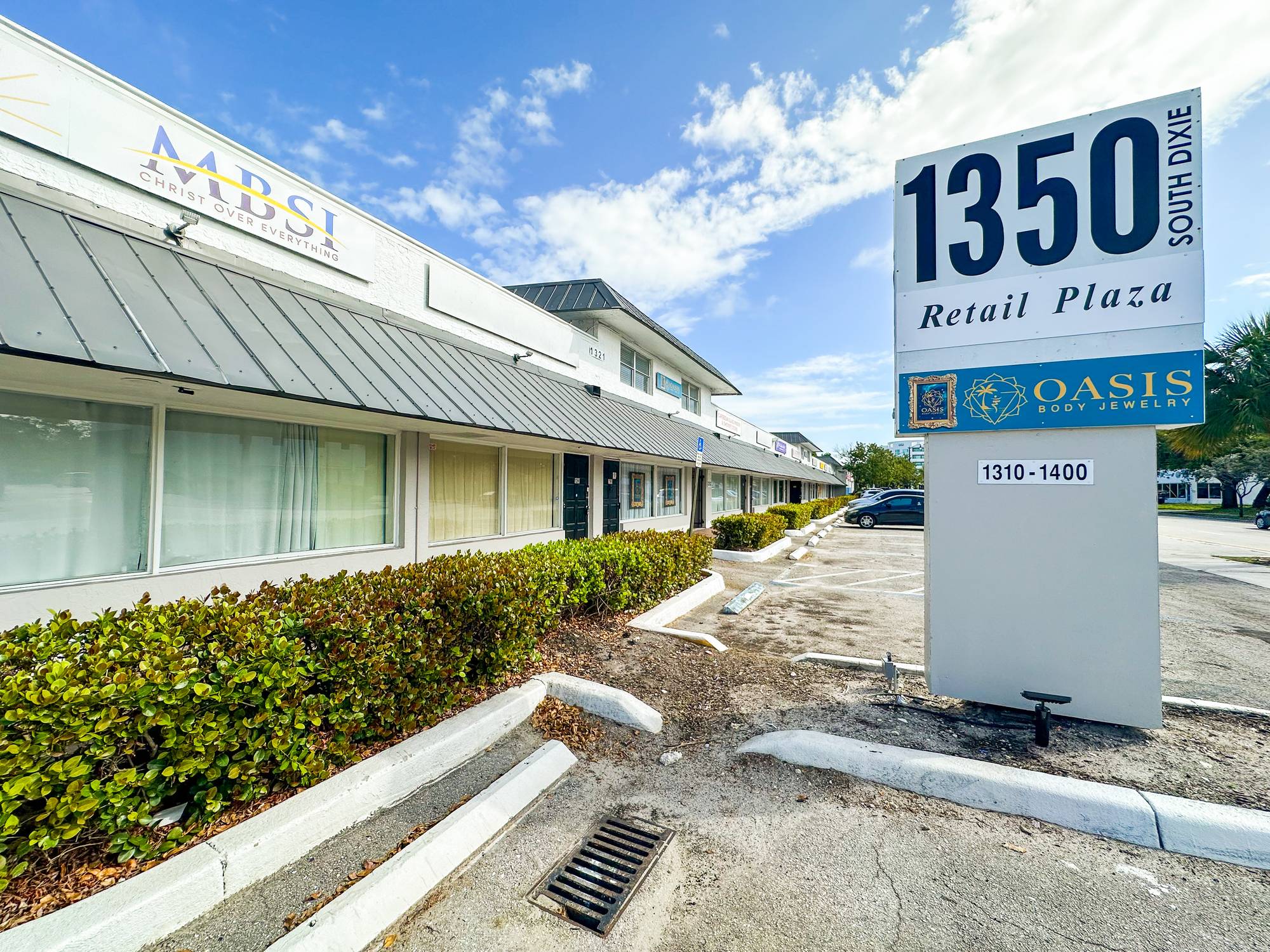 1350 Plaza, photo 42