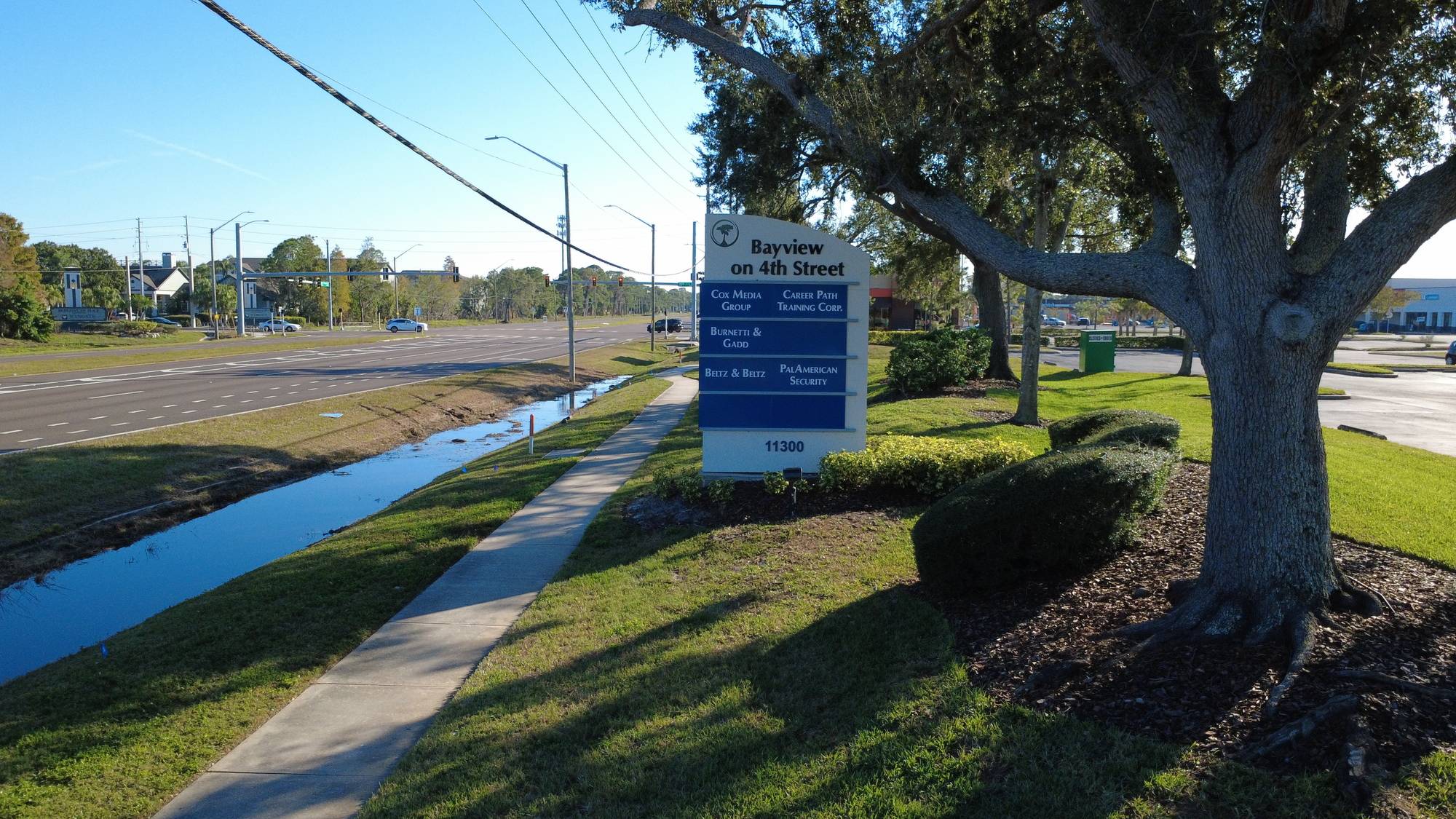 Bayview on 4th Street, photo 3